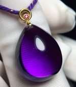 Natural Top-Grade Old Mine Uruguayan Amethyst Teardrop Pendant (18K Gold Bail)